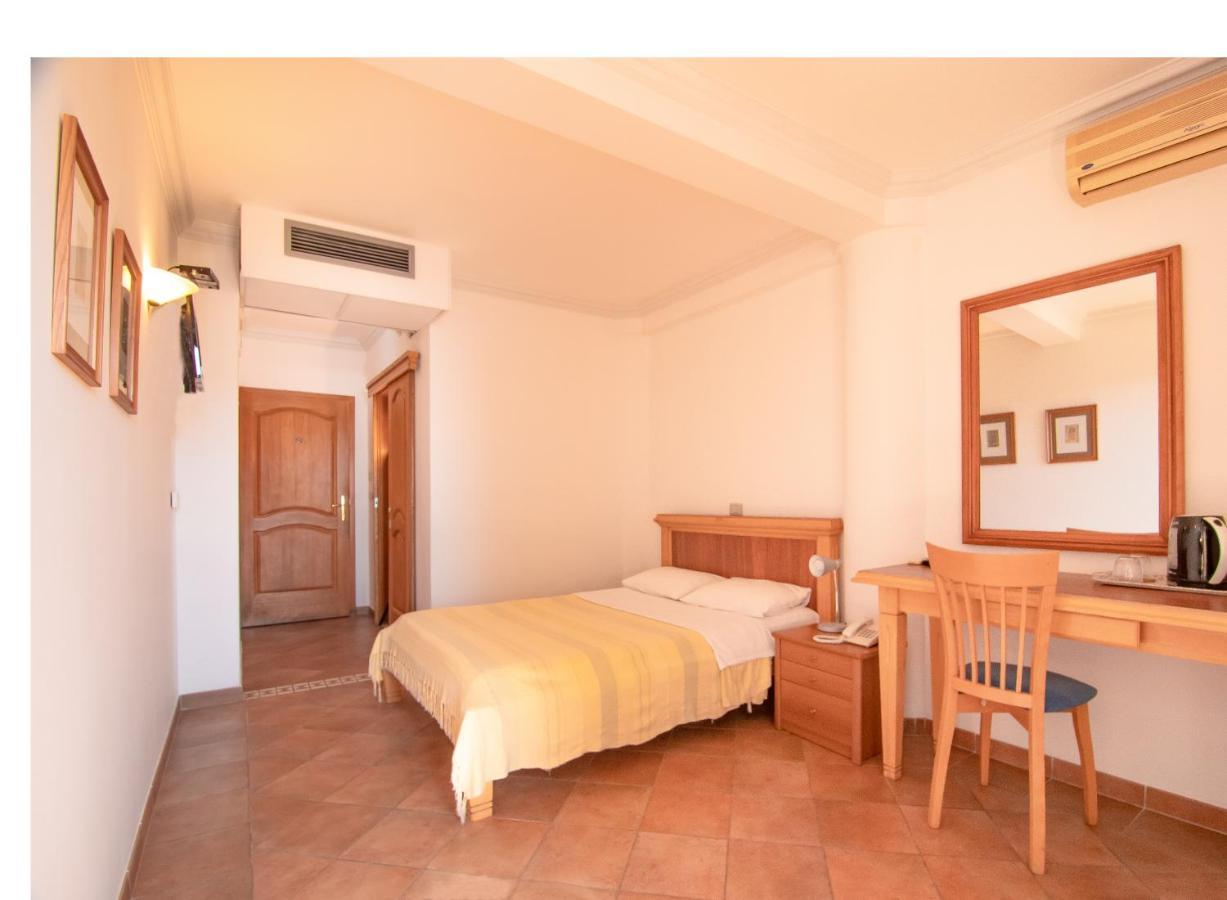 Apartments And Rooms Levantin Inn สเวติ สเตฟาน ภายนอก รูปภาพ