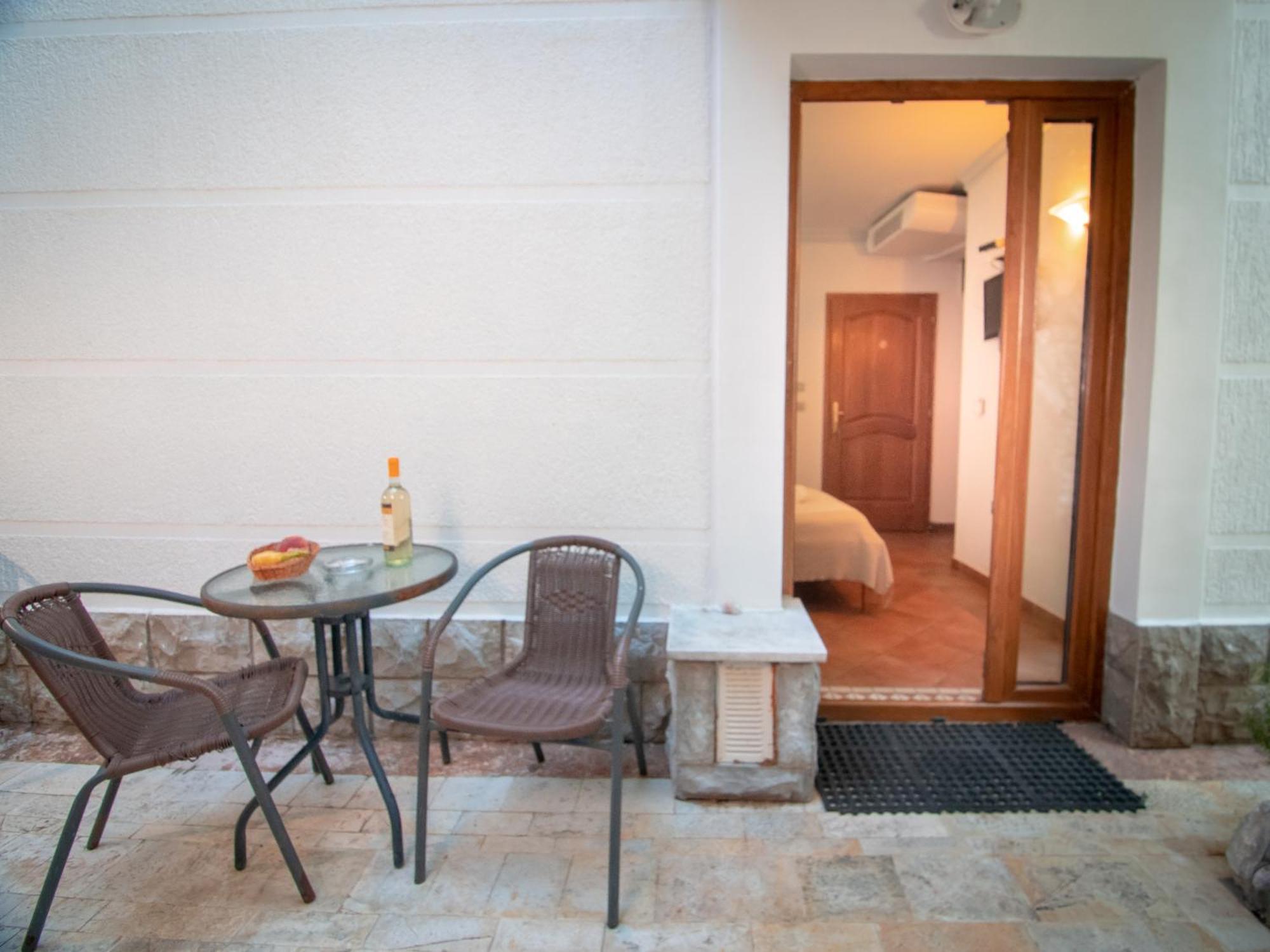 Apartments And Rooms Levantin Inn สเวติ สเตฟาน ภายนอก รูปภาพ