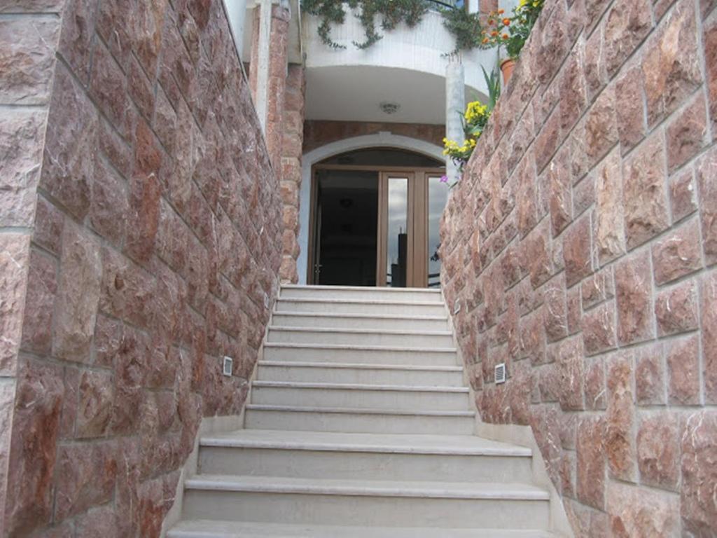 Apartments And Rooms Levantin Inn สเวติ สเตฟาน ภายนอก รูปภาพ